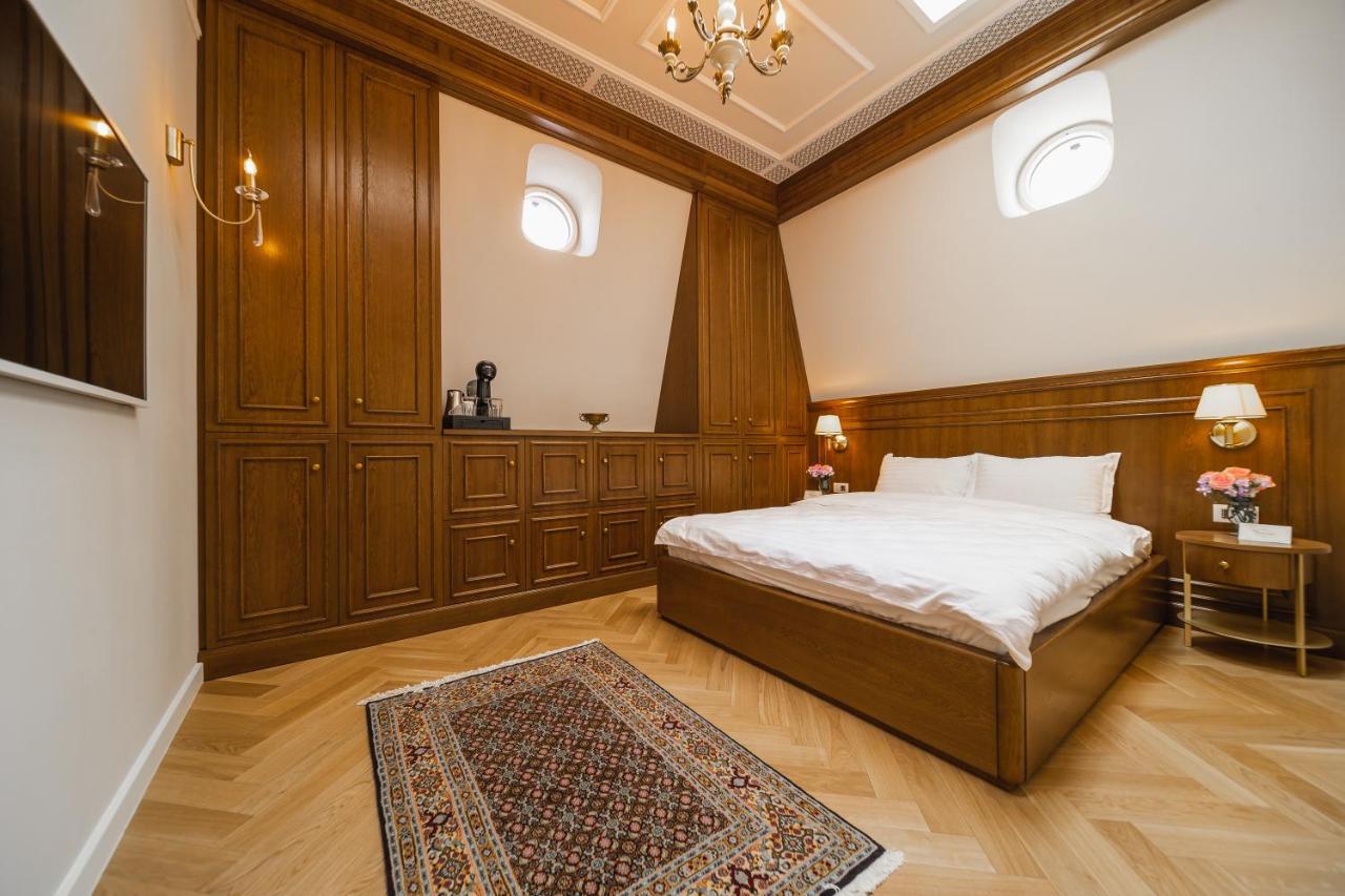 Templum Clava Hotel Bucureşti Ngoại thất bức ảnh