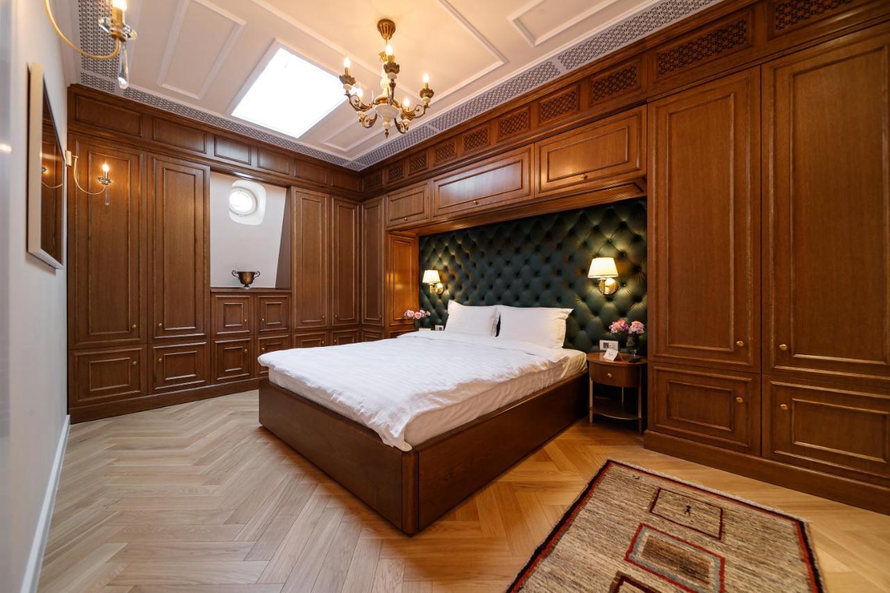 Templum Clava Hotel Bucureşti Ngoại thất bức ảnh