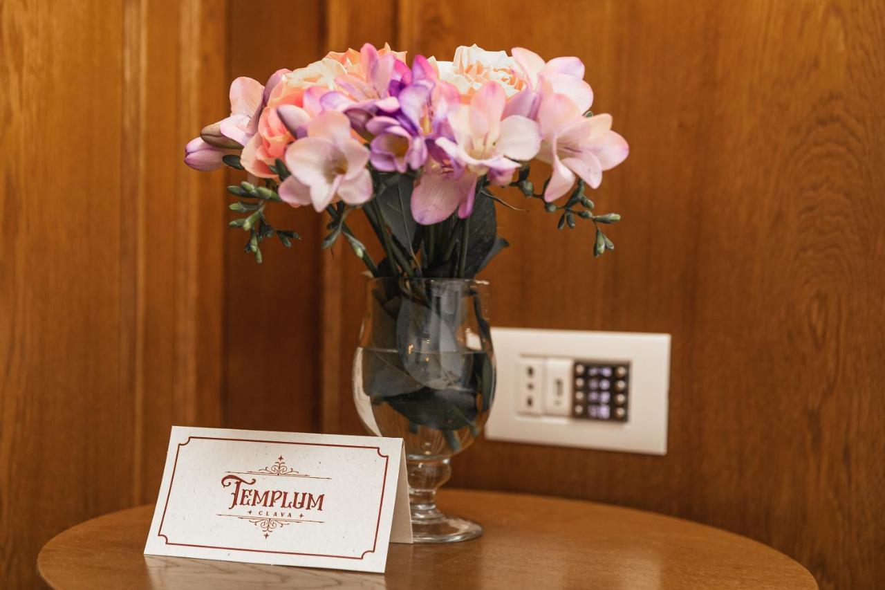 Templum Clava Hotel Bucureşti Ngoại thất bức ảnh