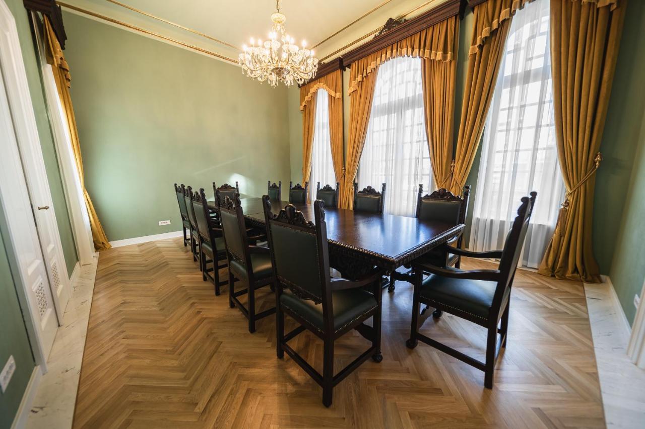 Templum Clava Hotel Bucureşti Ngoại thất bức ảnh