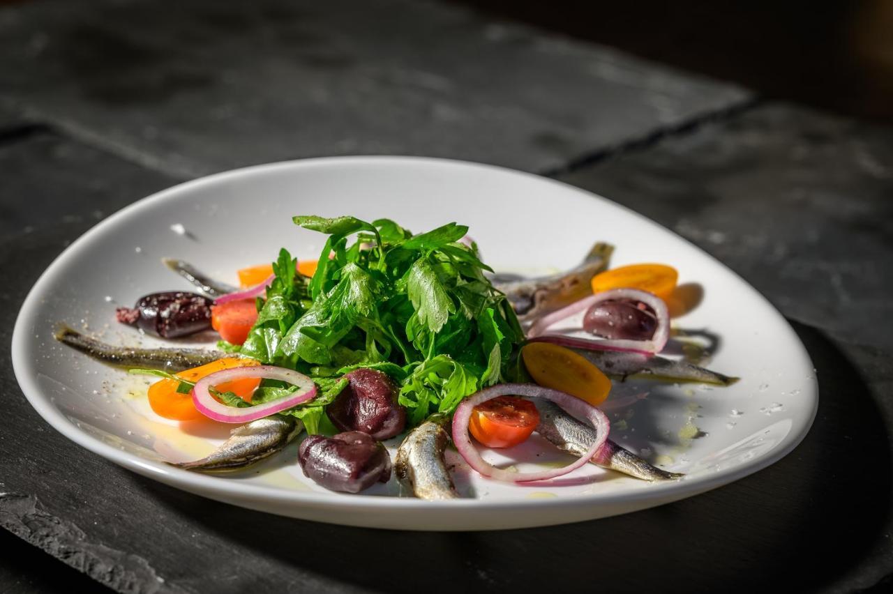 Templum Clava Hotel Bucureşti Ngoại thất bức ảnh